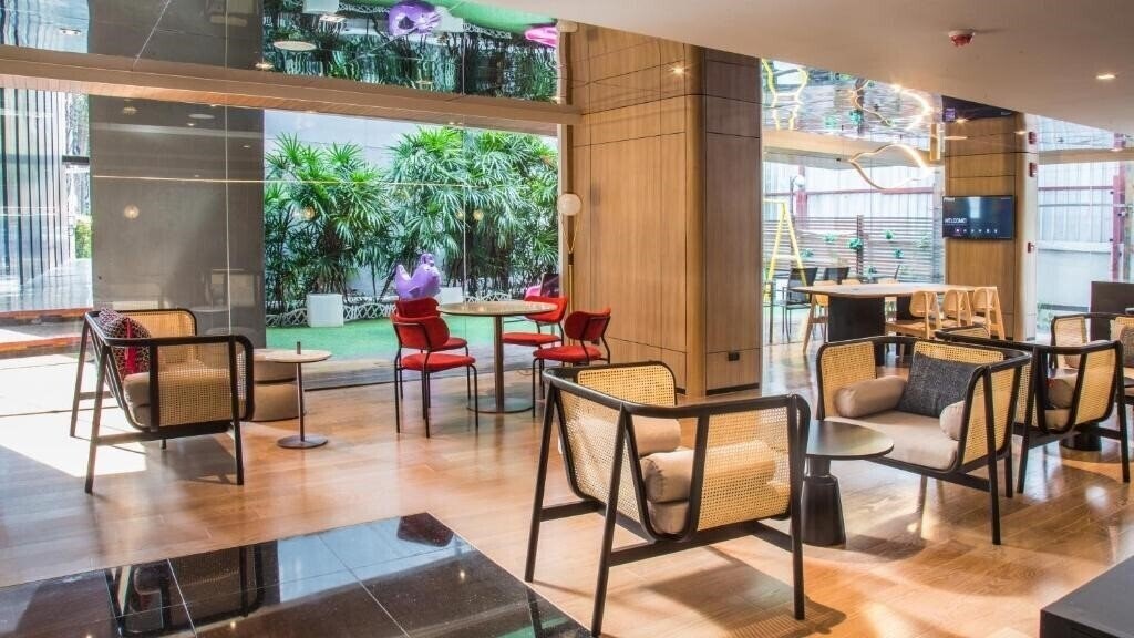 Изображение Oakwood Residence Sukhumvit Thonglor 4*
