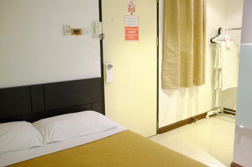 Отель Prince House 3*