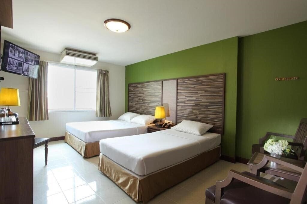 Зображення Rambuttri Village Inn & Plaza 3*