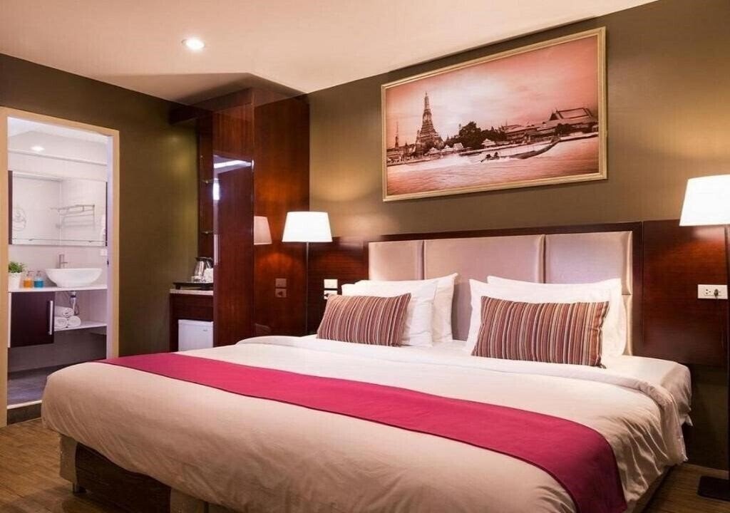Фотография Ratchada Point Hotel 3*