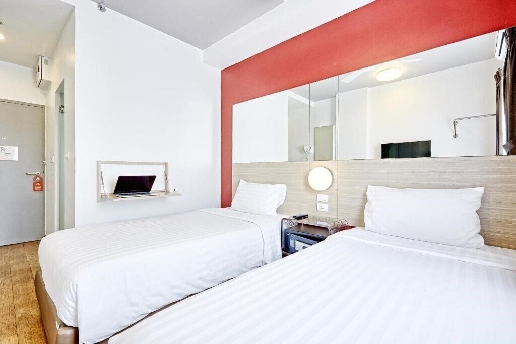 Фото Red Planet Asoke 2*