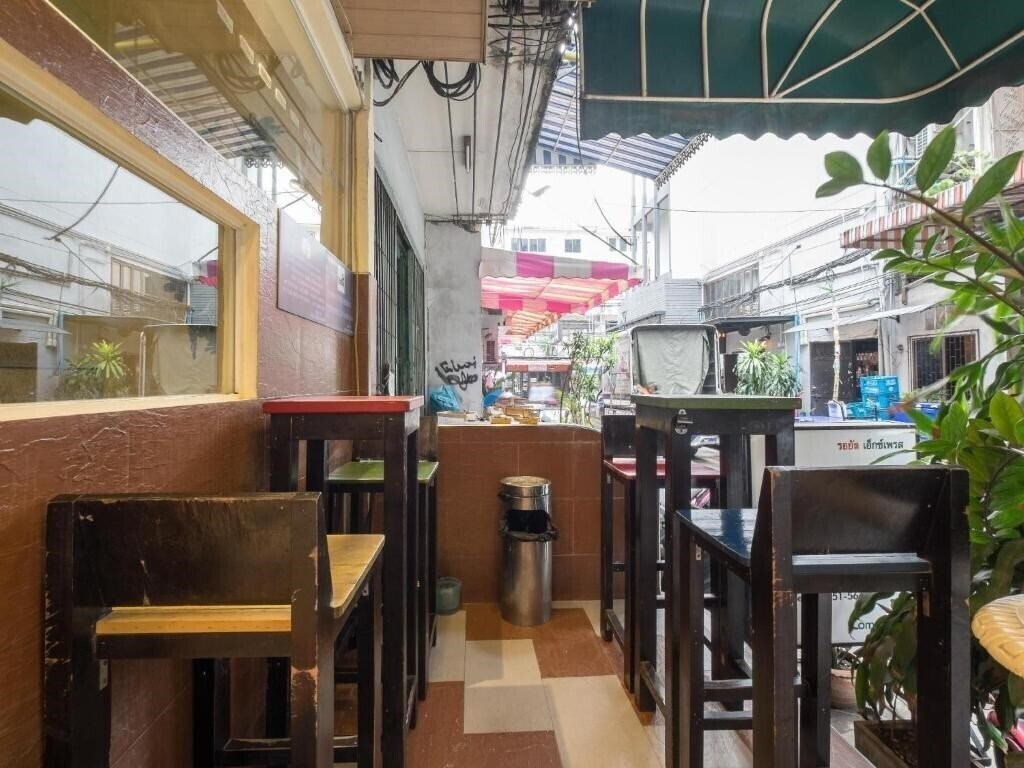 Фотография Royal Express Inn Bangkok 2*