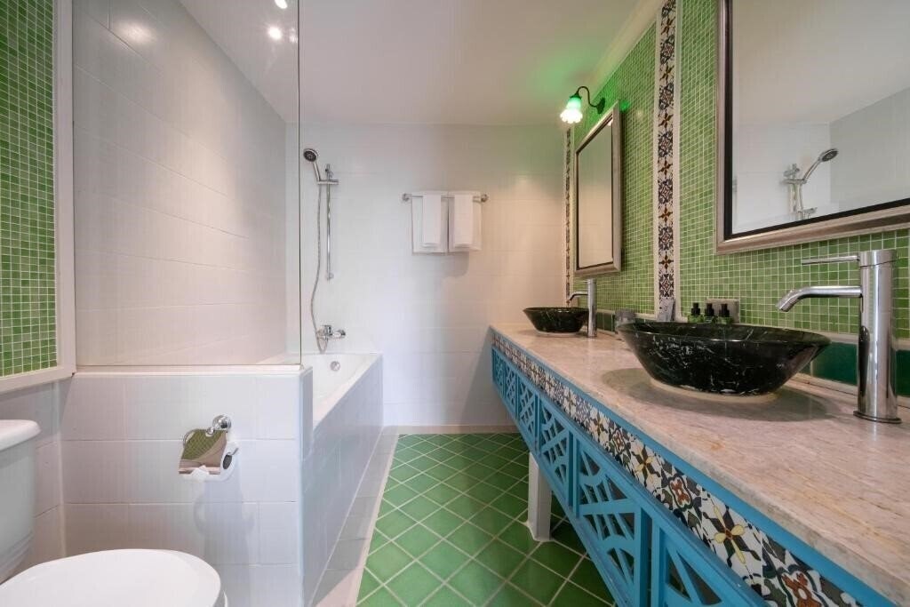 Фотографія Salil Hotel Sukhumvit Soi 3*