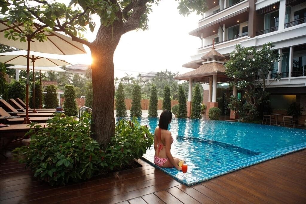 Готель Suvarnabhumi Suite 4*