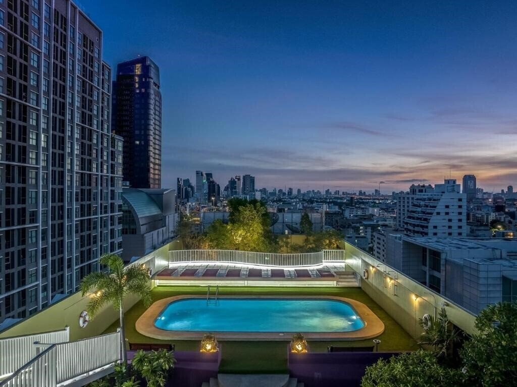 Готель The Victory Executive Residences 3*