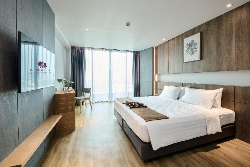 Фото Tk Palace Hotel & Convention 3*