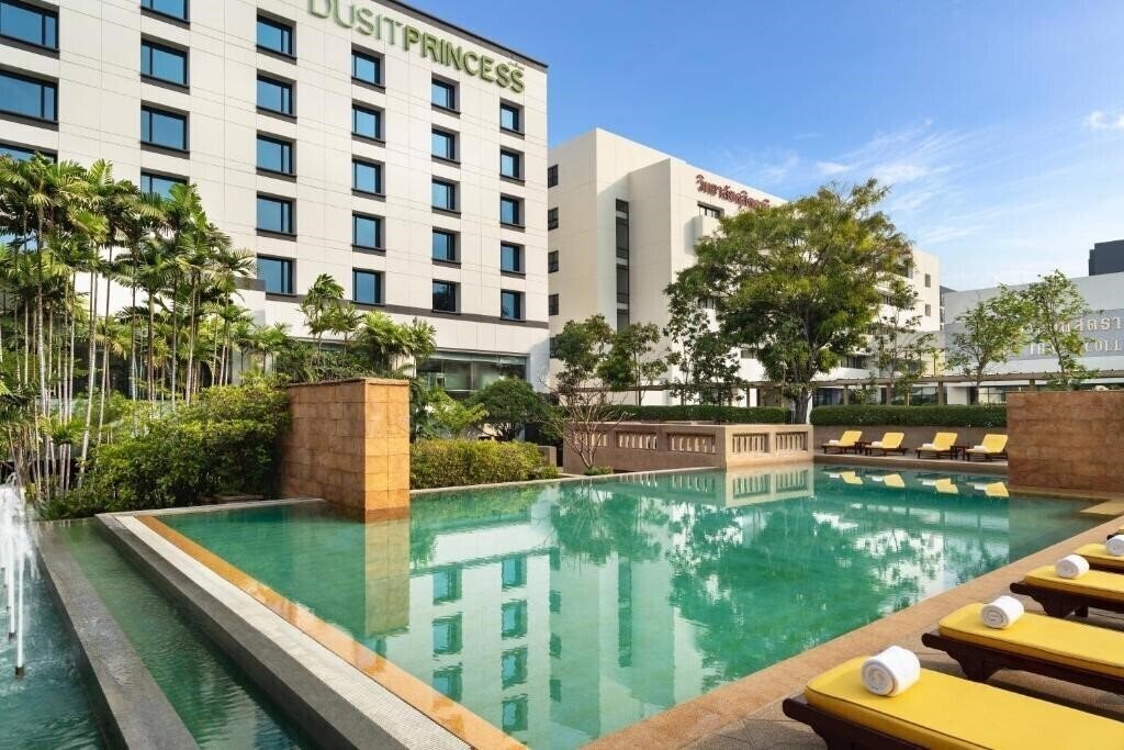 Готель Dusit Princess Srinakarin 4*