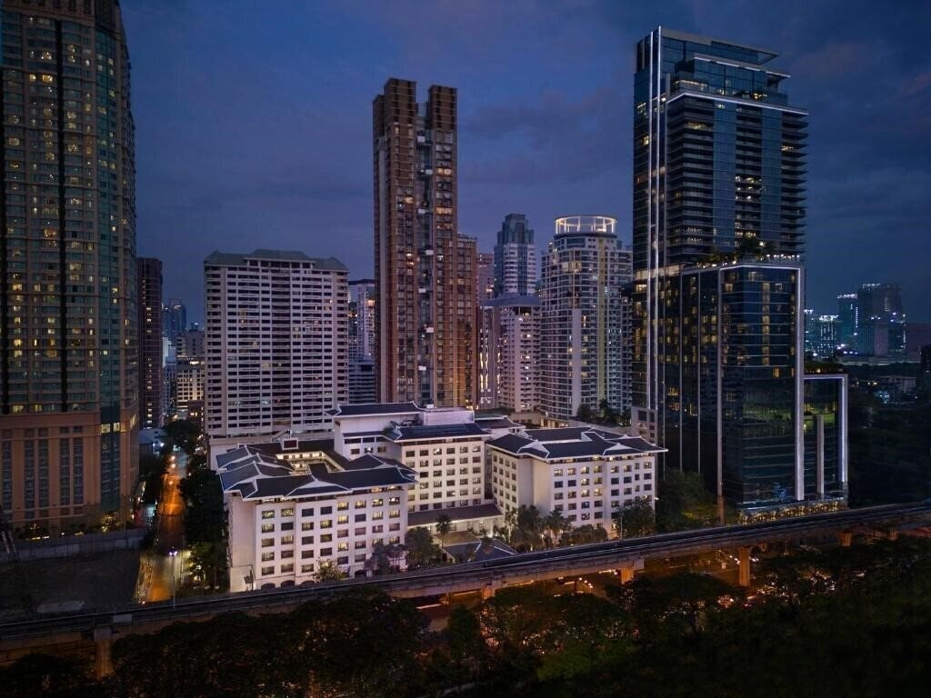 Готель Anantara Siam Bangkok Hotel 5*