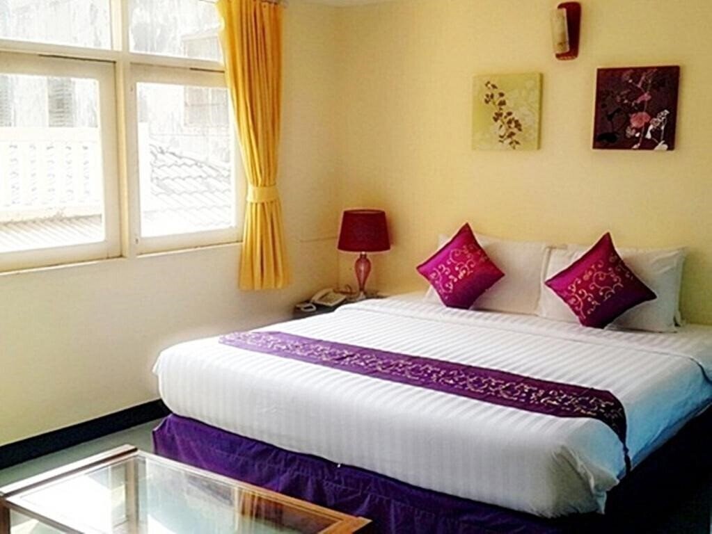 Готель Sawasdee Sukhumvit Inn 2*