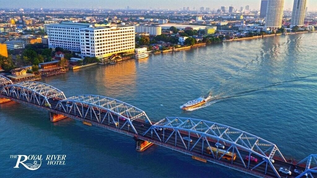 Отель Royal River 3*