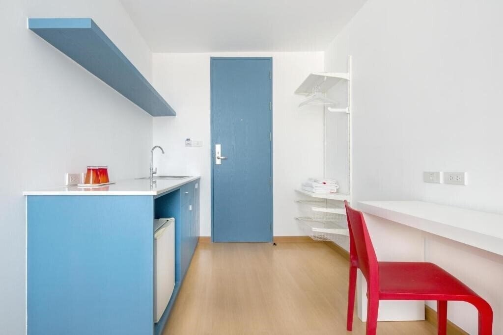 Фотографія 128 room and massage bangkok 3*