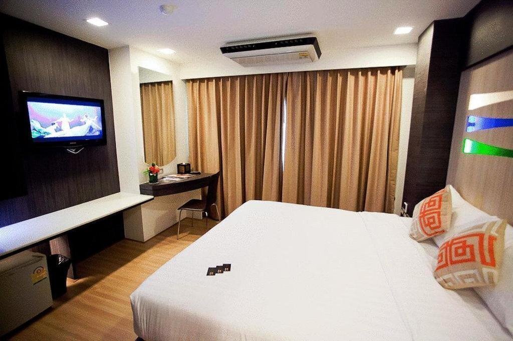 Готель Studio Sukhumvit 11 Hotel 3*