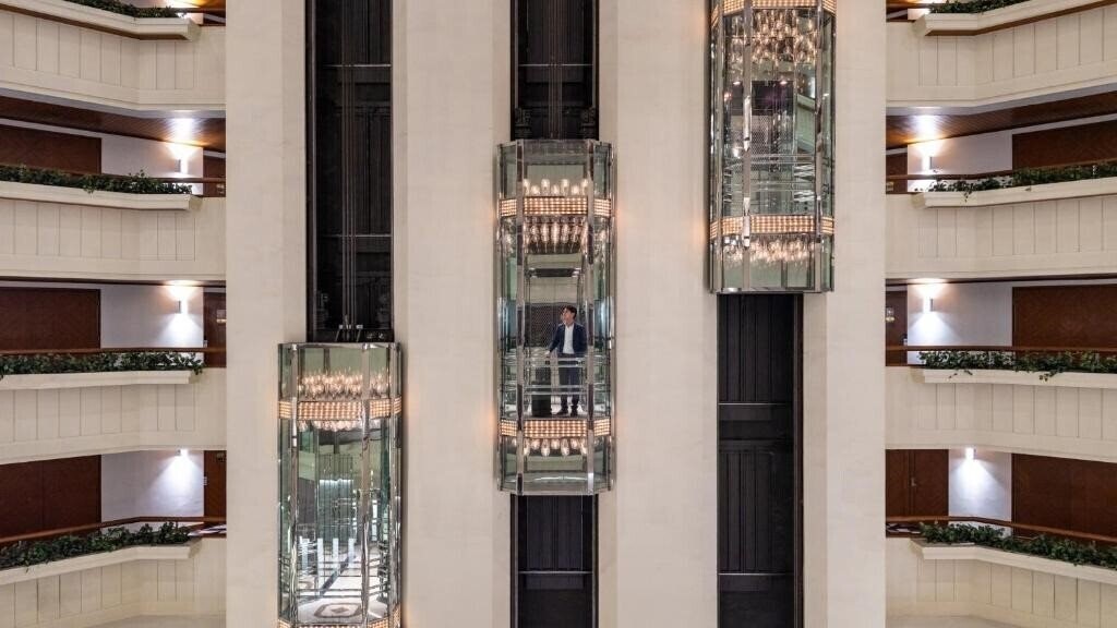 Готель Crowne Plaza Bangkok Lumpini Park by IHG (ex. Pan Pacific Bangkok Hotel) 4*