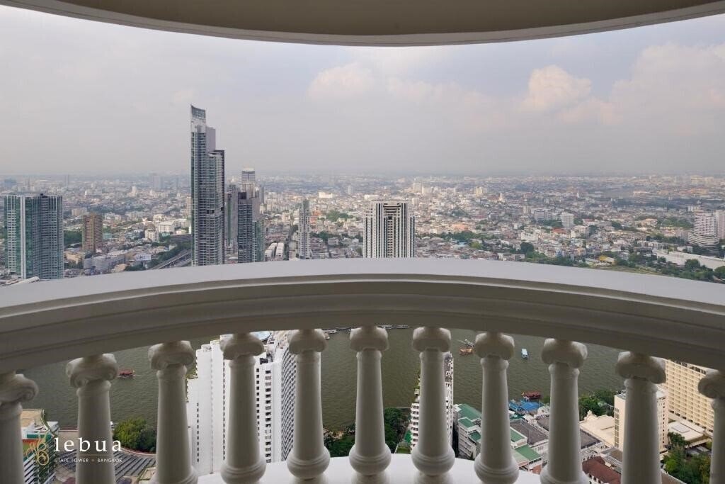 Картинка Le Bua At State Tower (Meritus Suites State Tower Bangkok) 5*