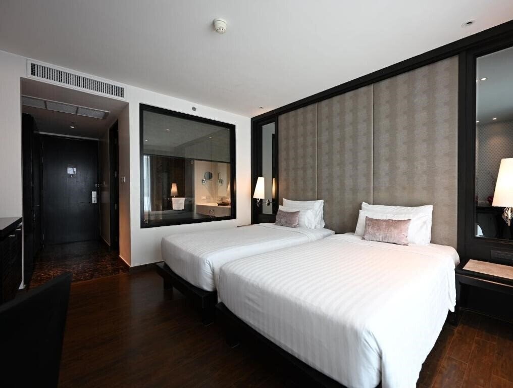 Фотографія Movenpick Hotel Sukhumvit 15 Bangkok 5*