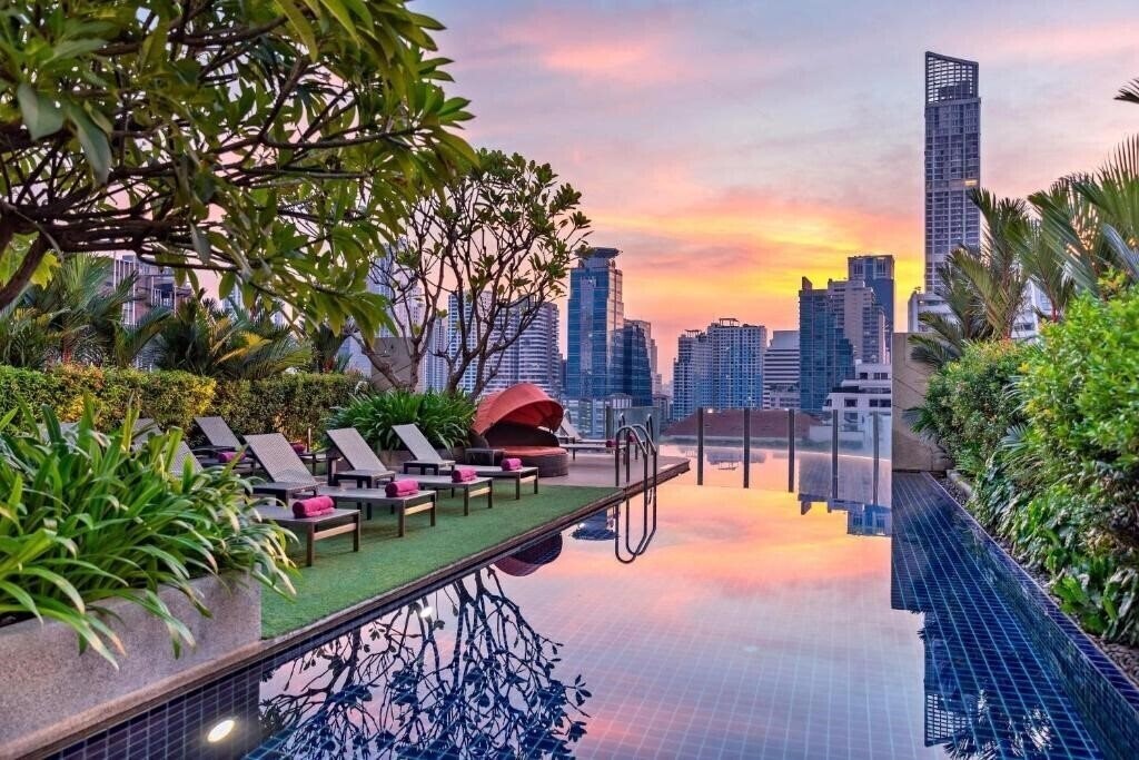 Отель Aloft Bangkok 4*