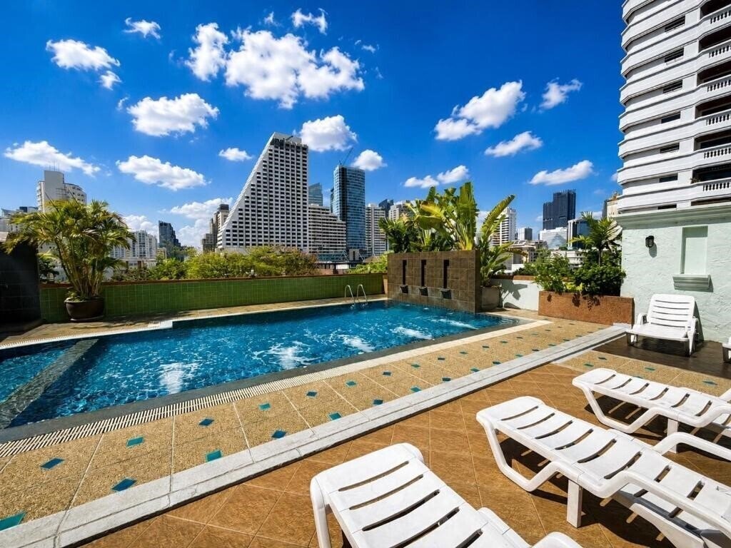 Готель Woraburi Sukhumvit Hotel & Resort 3*