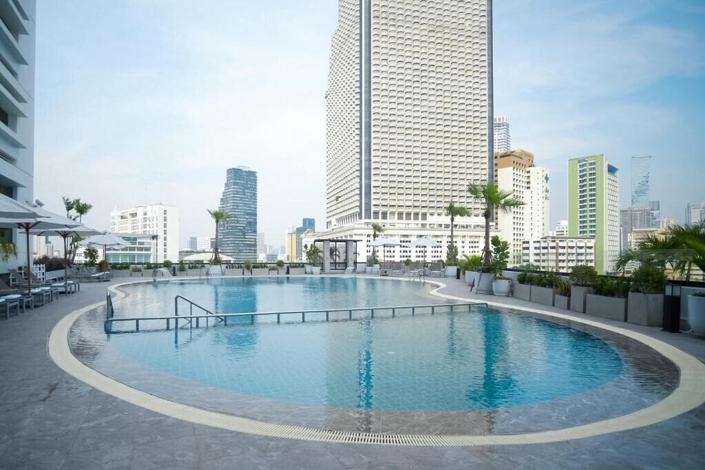 Изображение Centre Point Silom 4*