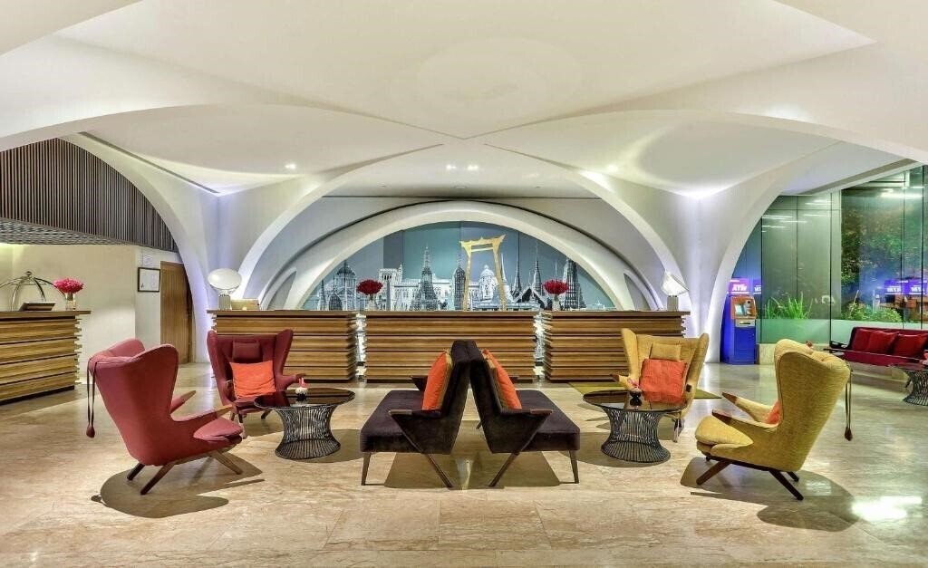 Отель Doubletree By Hilton Bangkok 5*