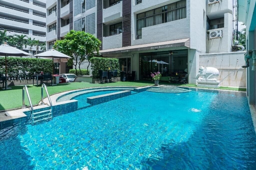 Готель Asoke Residence Sukhumvit 4*