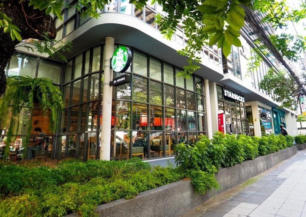 Фотографія Asoke Residence Sukhumvit 4*