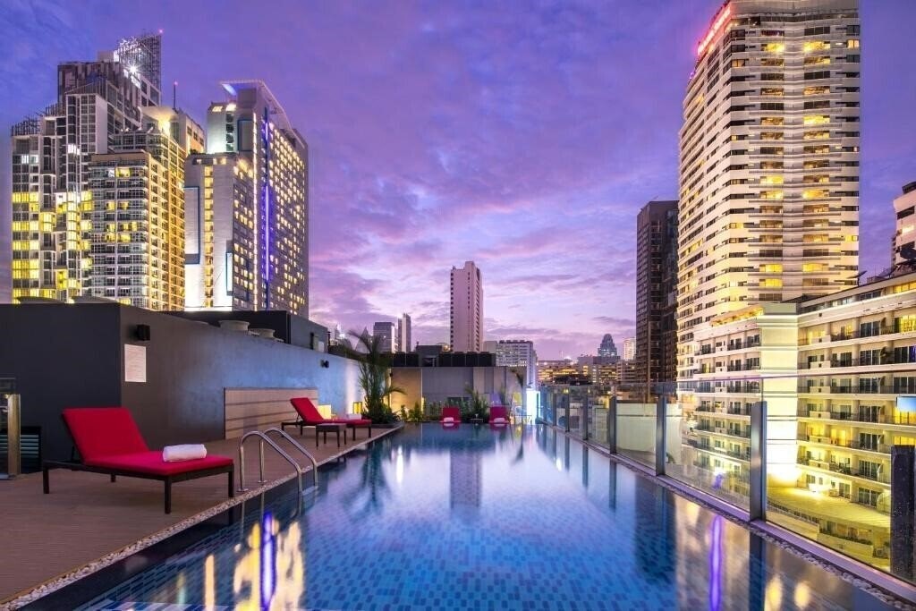 Готель Travelodge Sukhumvit 11 3*