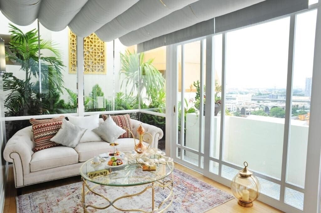 Картинка Al Meroz Halal Hotel Bangkok 5*