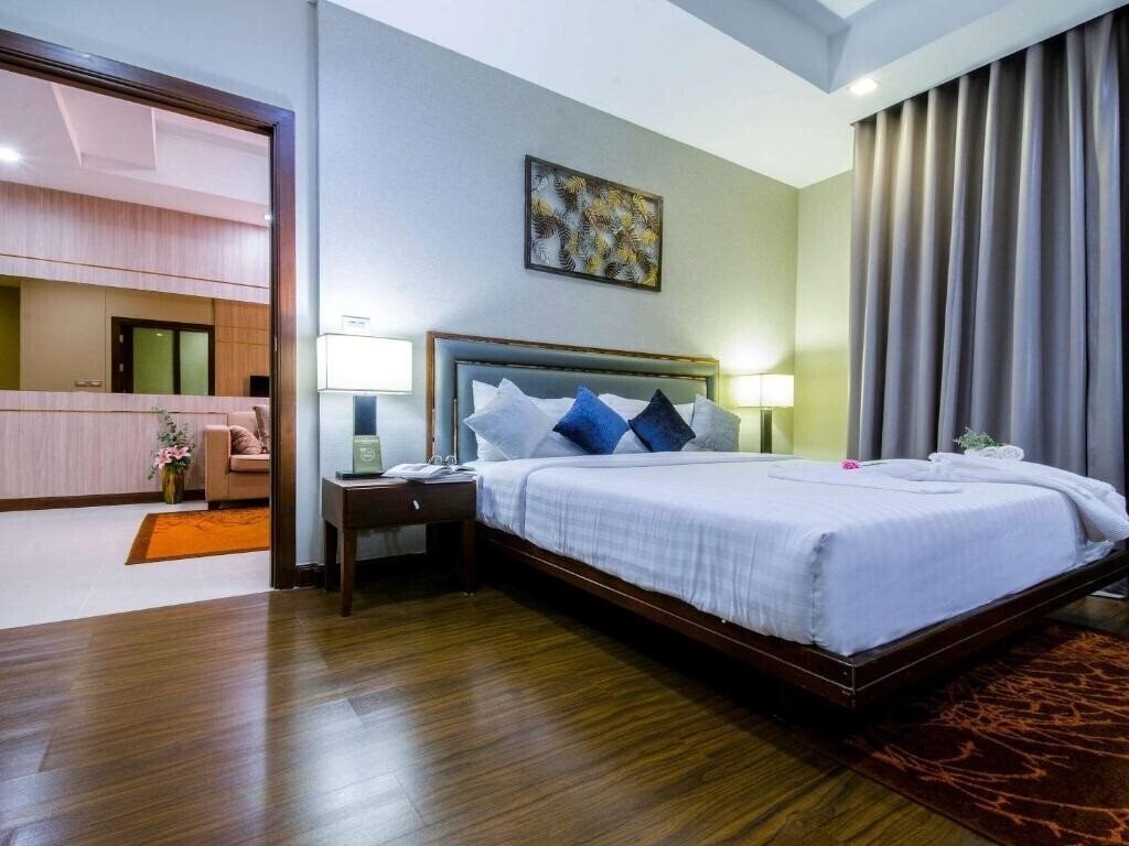 Фотографія Grand Mercure Bangkok Asoke Residence 5*