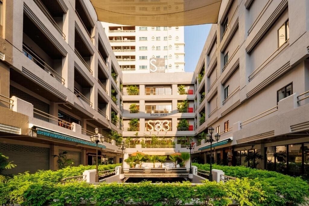 Отель S33 Compact Sukhumvit Hotel 3*
