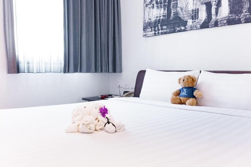Фотография S33 Compact Sukhumvit Hotel 3*