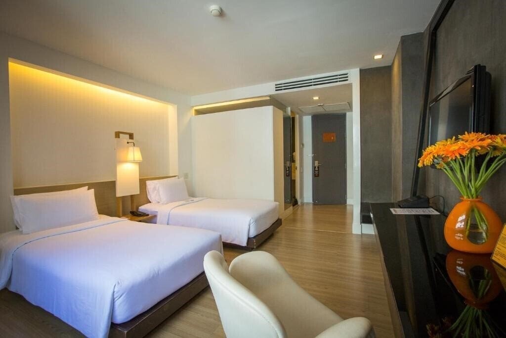 Фото Trinity Silom Hotel 3*