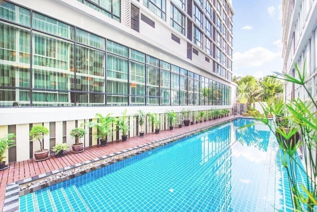 Готель Mida Hotel Ngamwongwan *** 3*