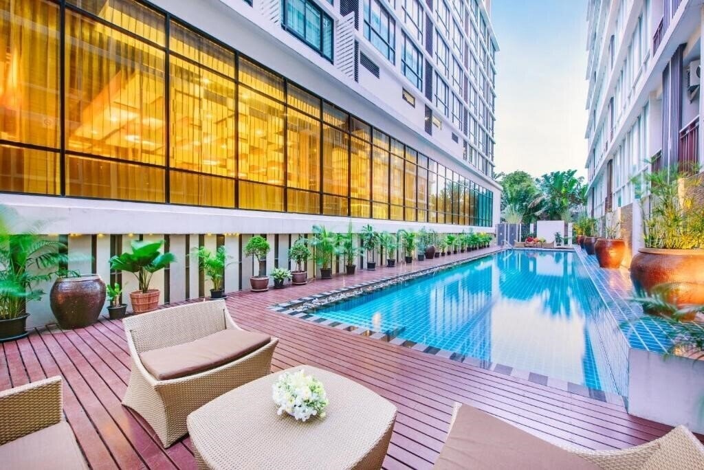 Фото Mida Hotel Ngamwongwan *** 3*