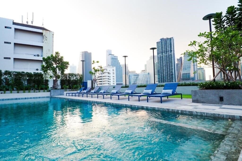 Готель The Quarter Phromphong 4*