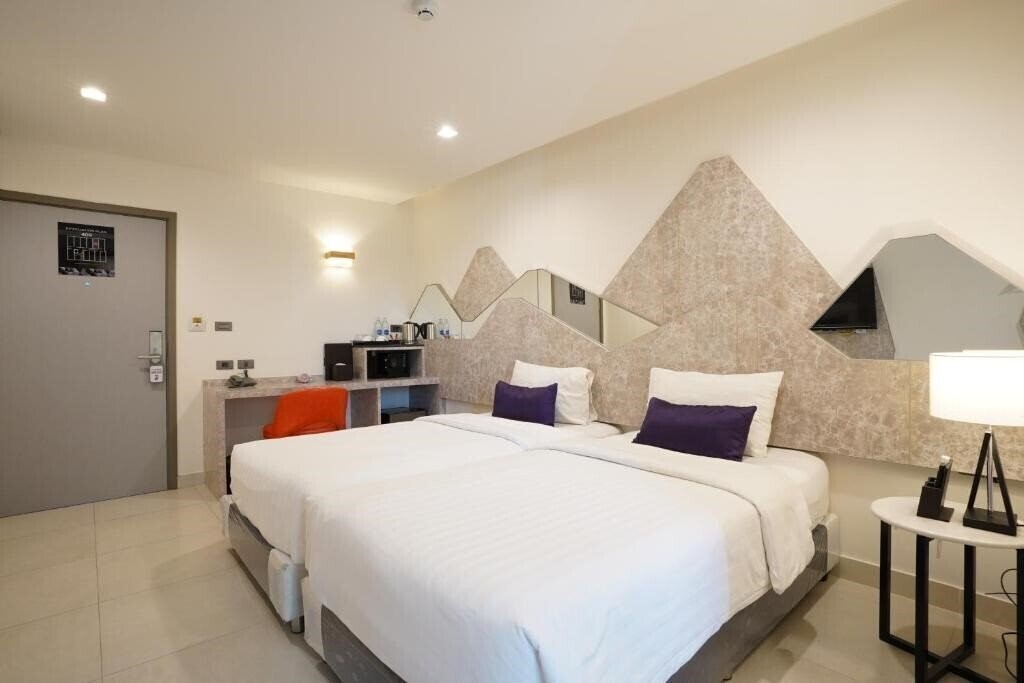 Фото Spittze Hotel Pratunam отель без категории