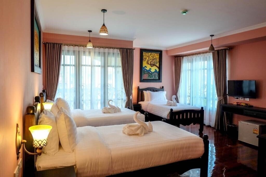 Отель Siri Heritage Bangkok 3*