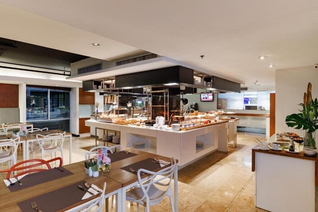 Изображение S15 Sukhumvit Hotel 4*
