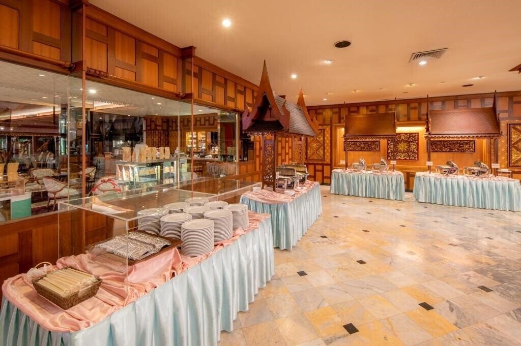 Картинка Alexander Hotel 3*