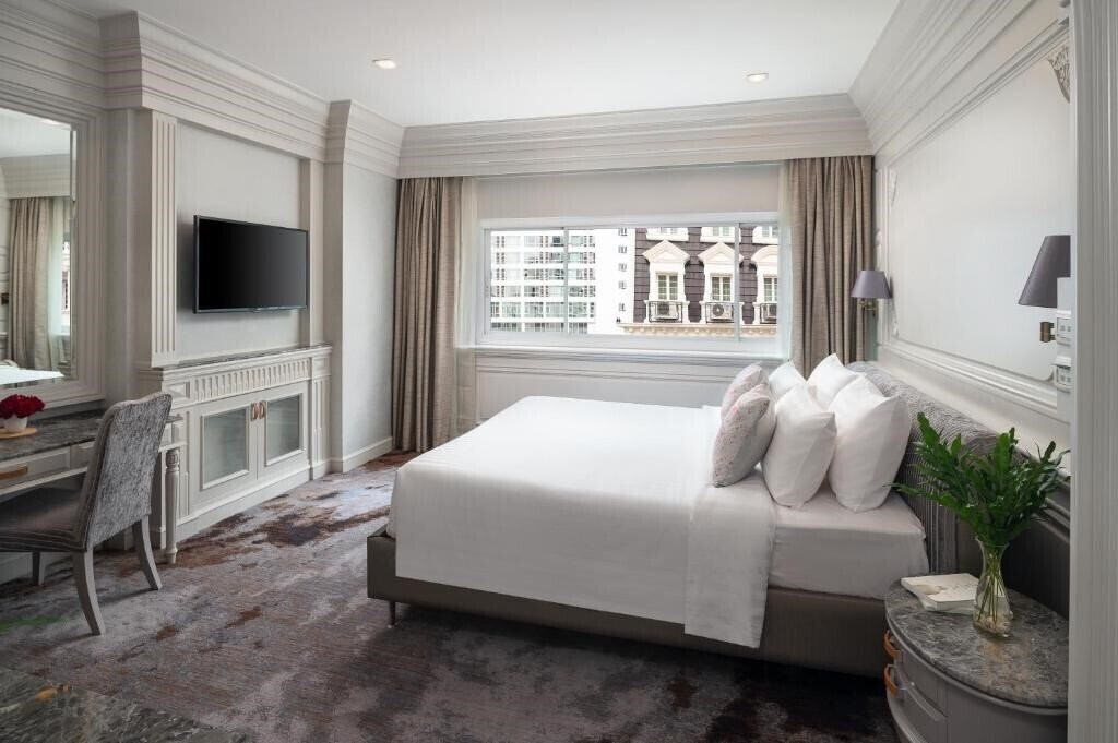Готель Kingston Suites 4*