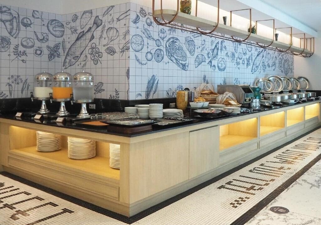 Фотографія Kingston Suites 4*