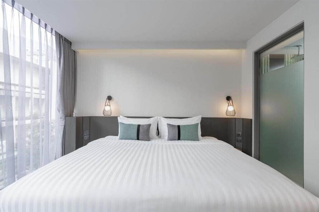 Фото Seekers Finders Rama Iv Hotel 3*
