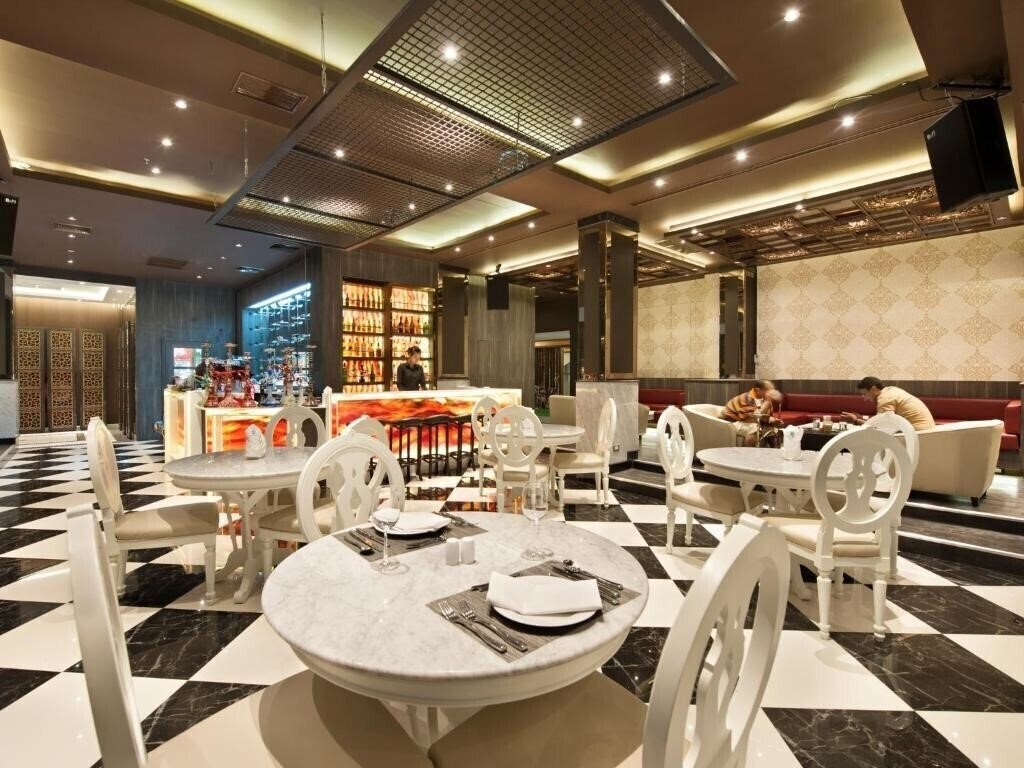 Фотография Grace Hotel 3*