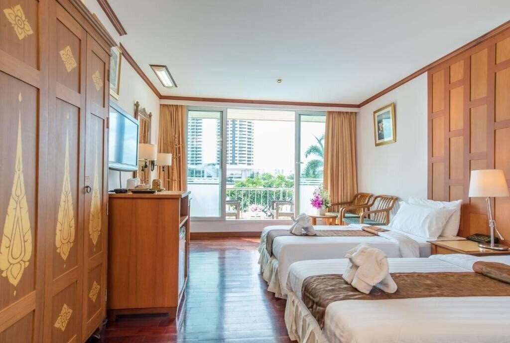 Фото New Siam Riverside 3*