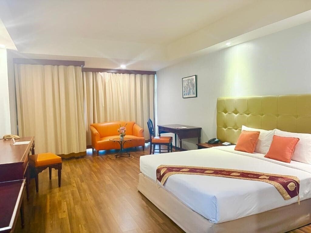 Готель Tai-Pan Bangkok 3*