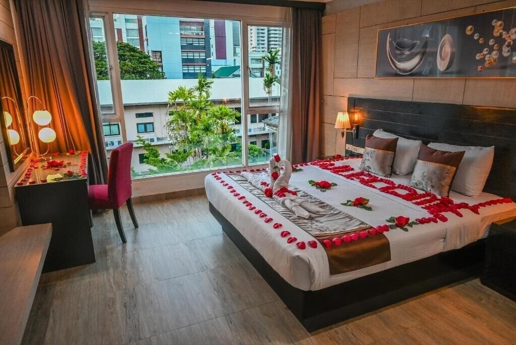 Фотография Boss Suites Nana Hotel 4*