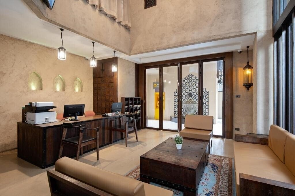 Фотография Dewan Bangkok 3*
