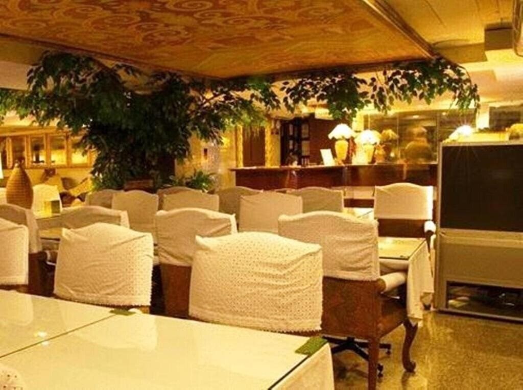 Картинка Diamond City 3*