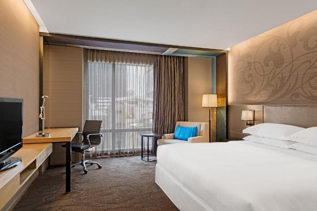 Фото Four Points By Sheraton Bangkok 4*