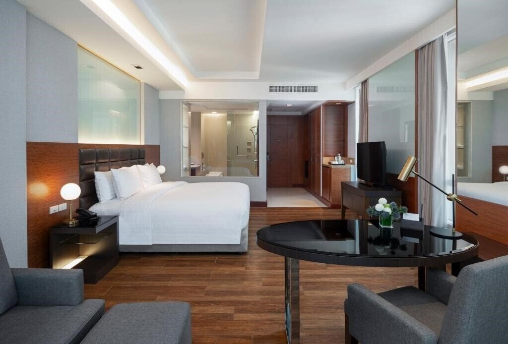 Картинка The Grand Fourwings Convention Hotel Bangkok 5*