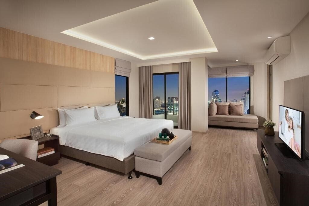 Фотография Somerset Ekamai Bangkok 4*